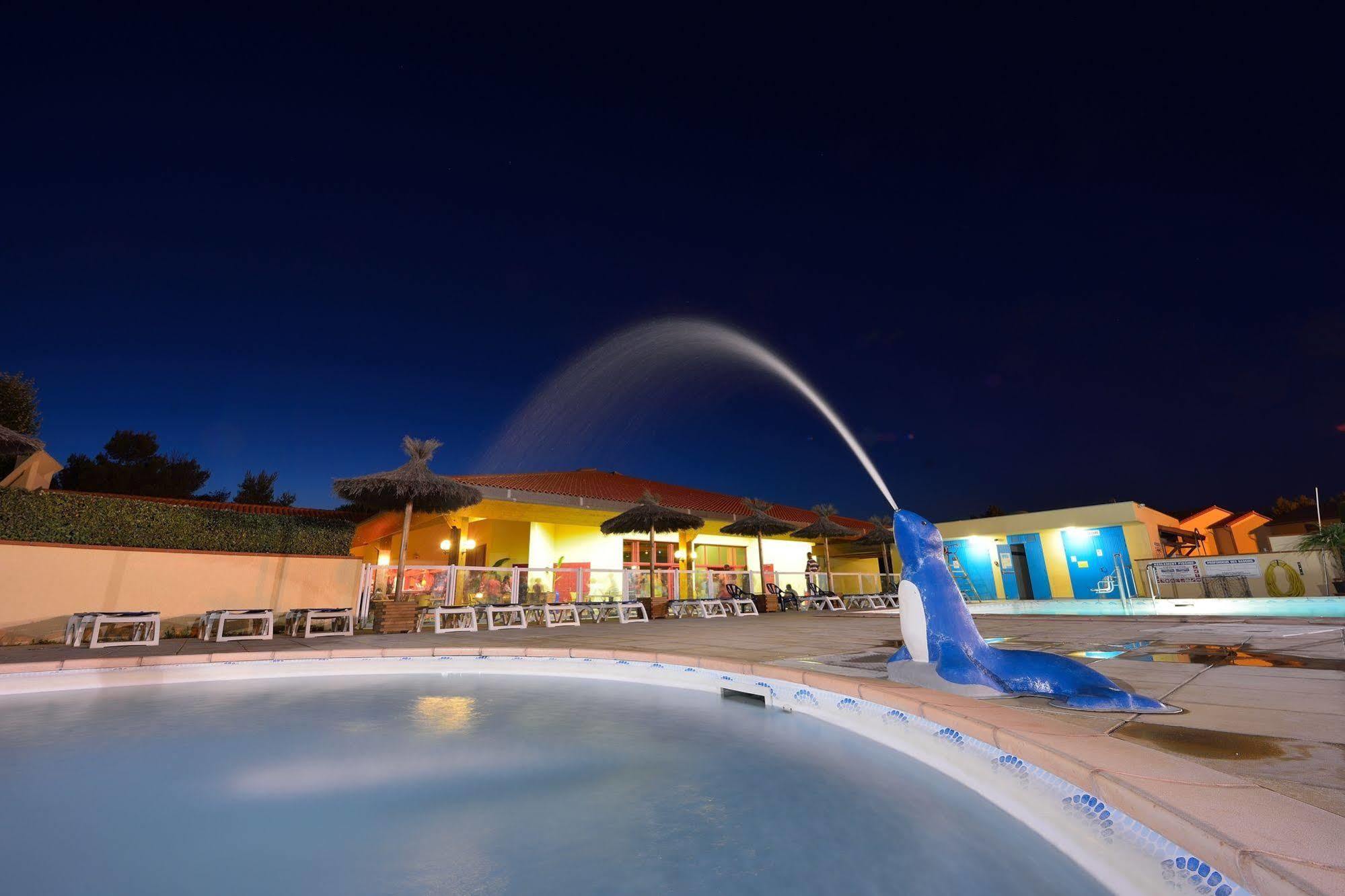 Azureva Saint Cyprien Aparthotel Exterior foto